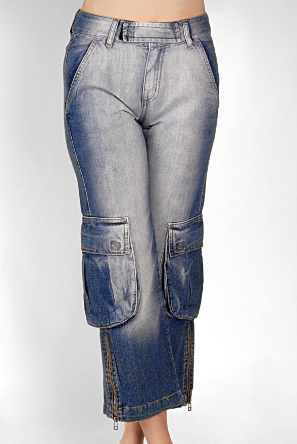 detail dámské capri jeans