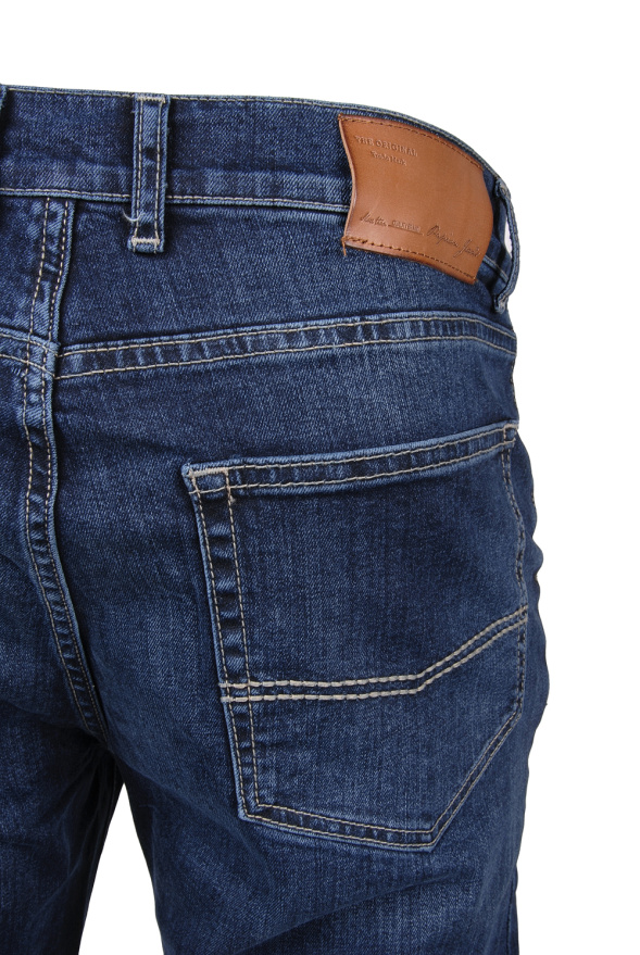 detail Papion jeans